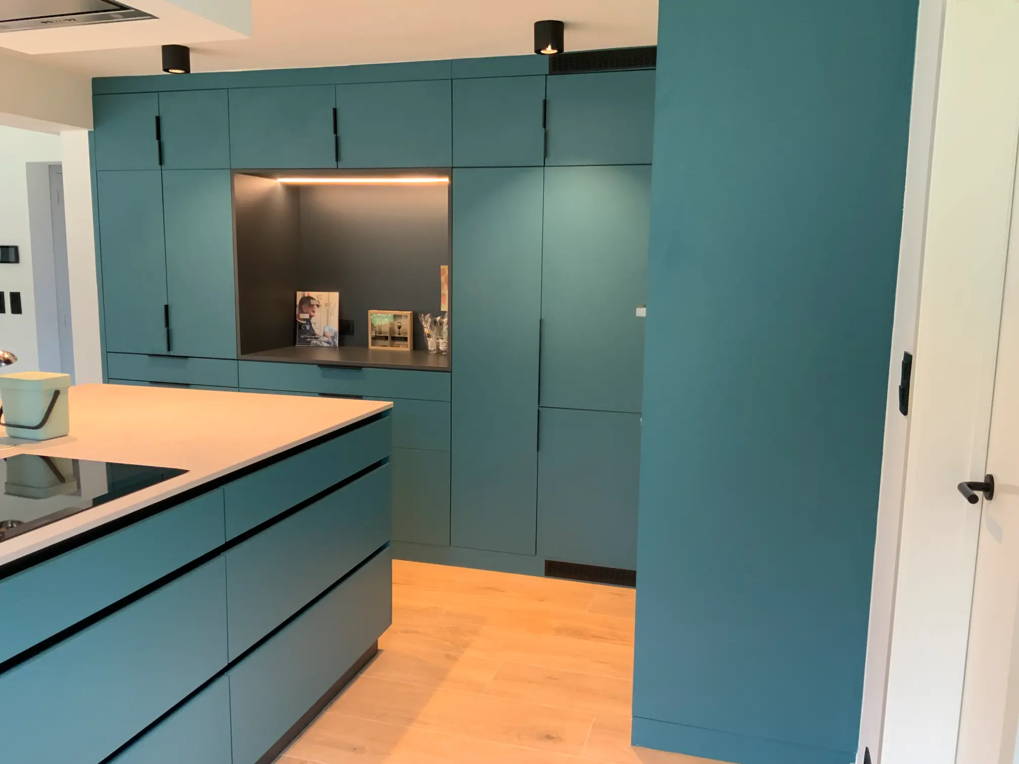 Keuken op maat in petroleumblauw 2